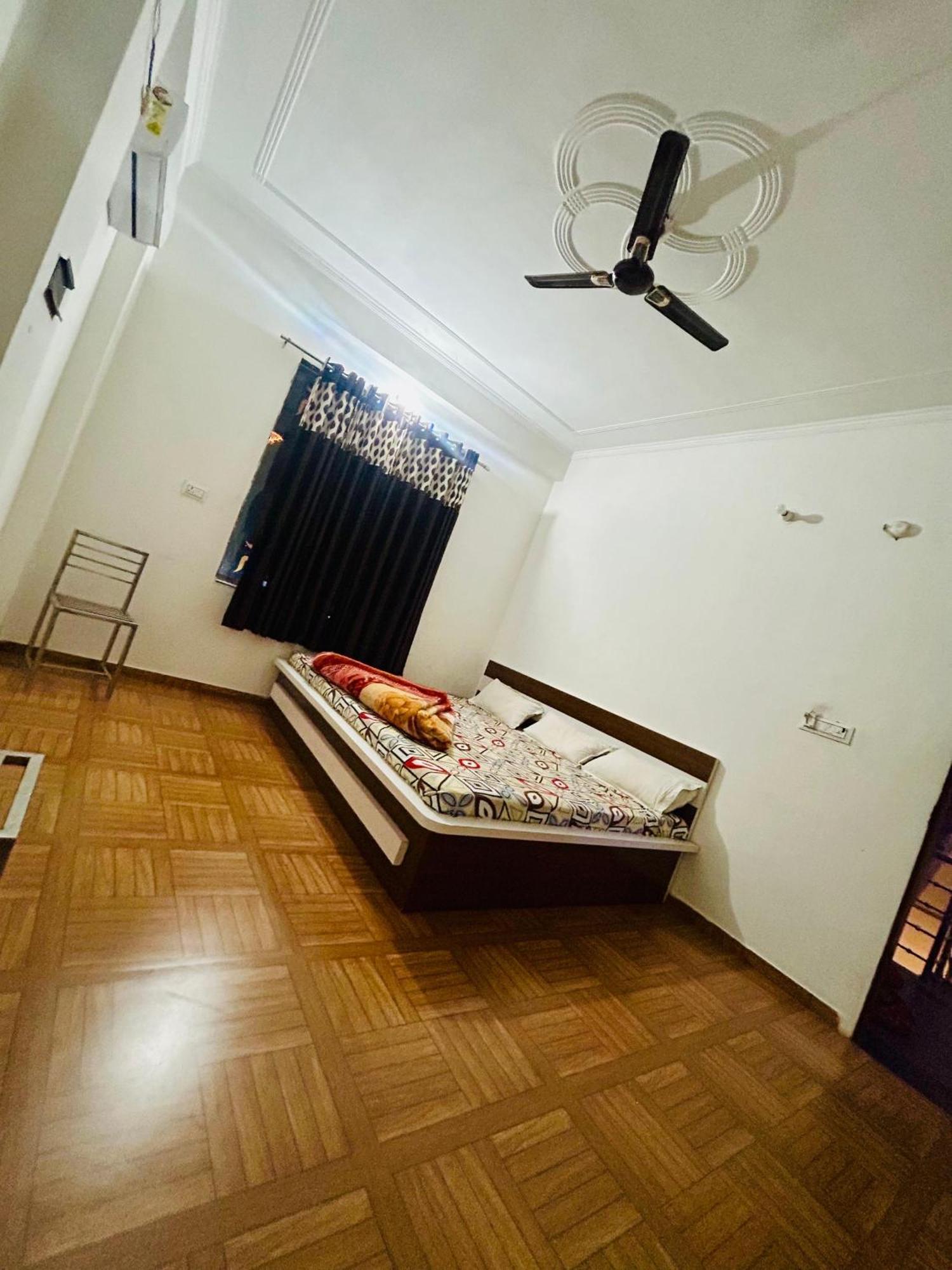 Milan Hotel & Restaurant Sikar 외부 사진