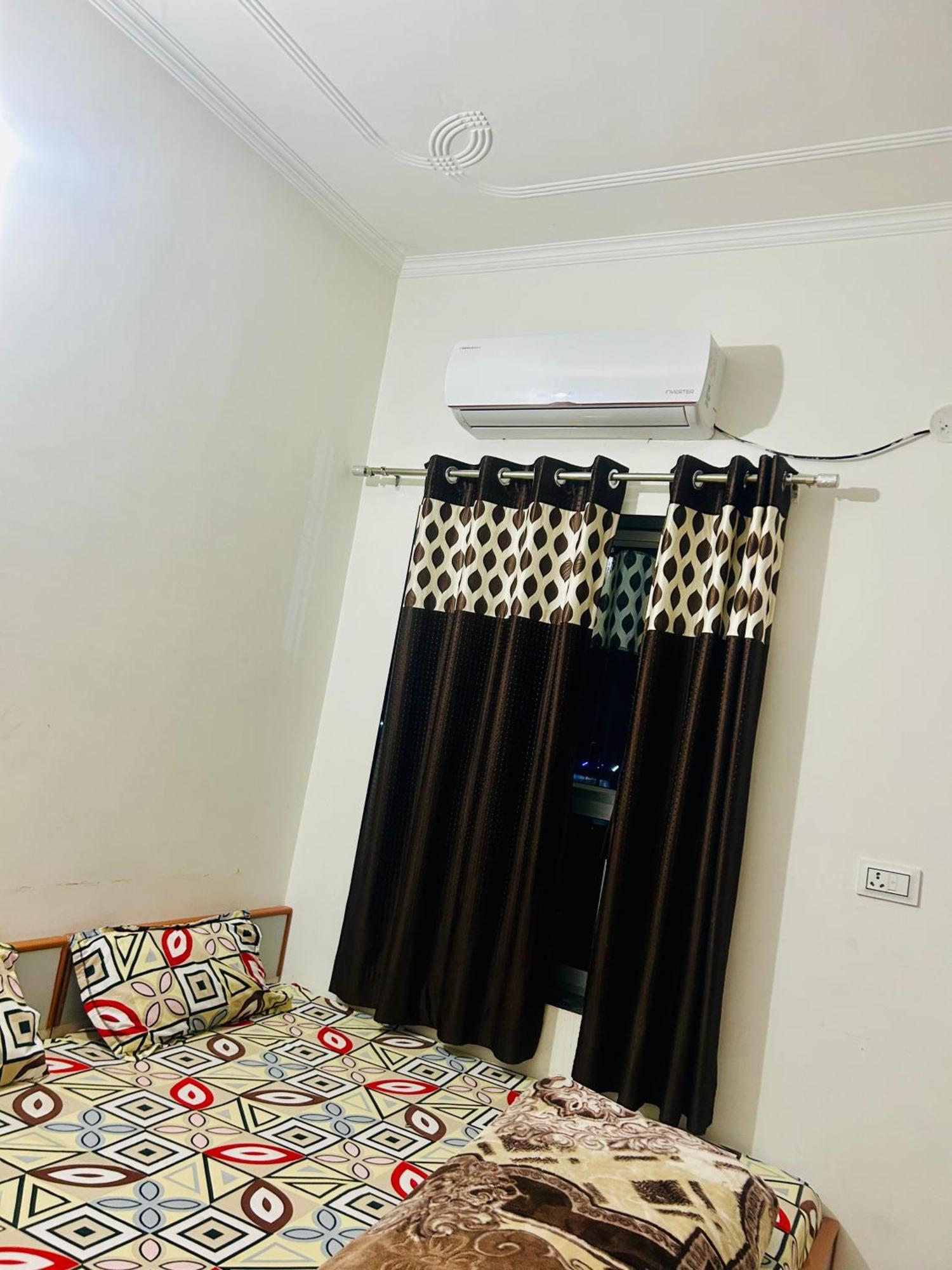 Milan Hotel & Restaurant Sikar 외부 사진