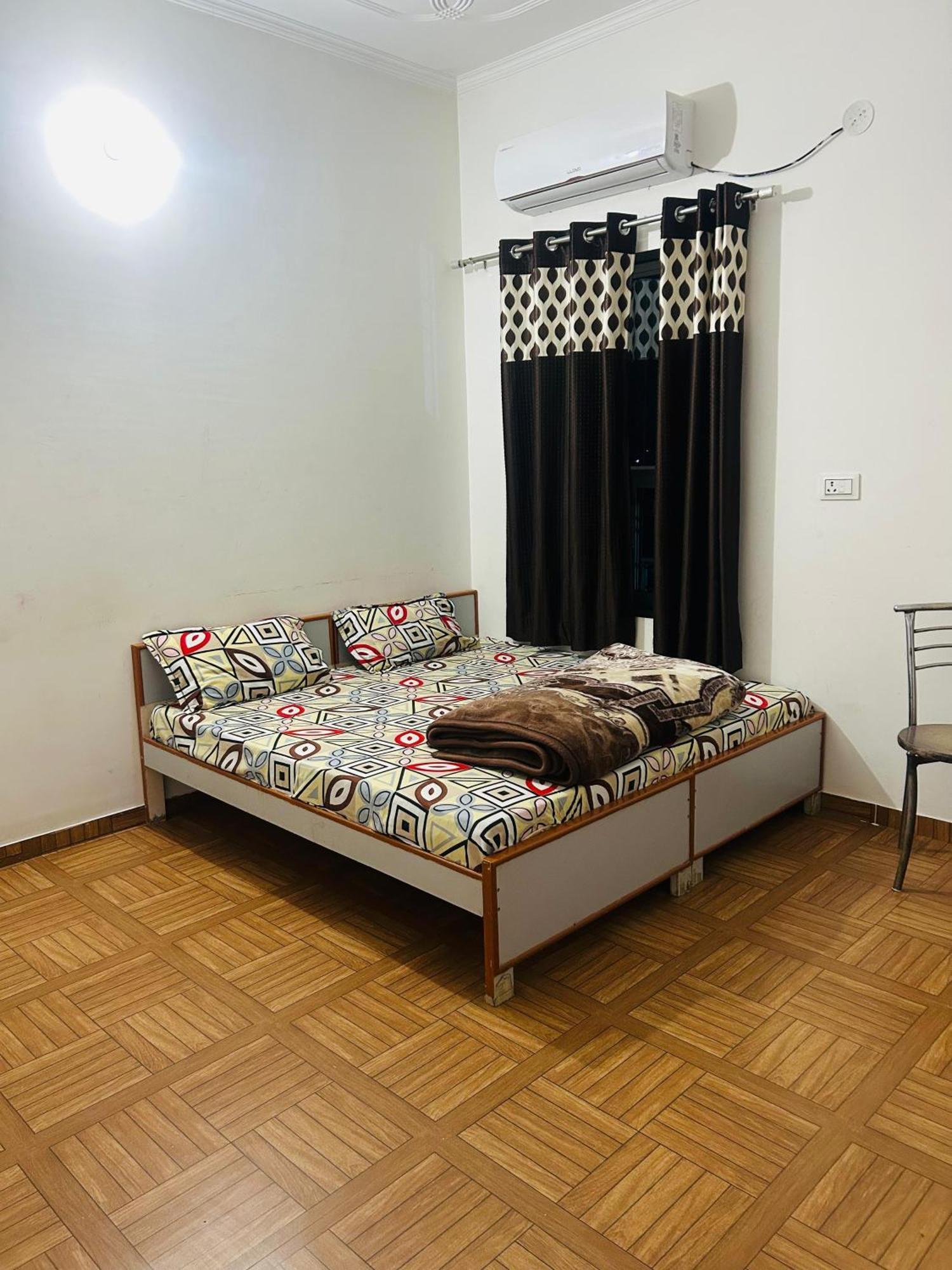 Milan Hotel & Restaurant Sikar 외부 사진